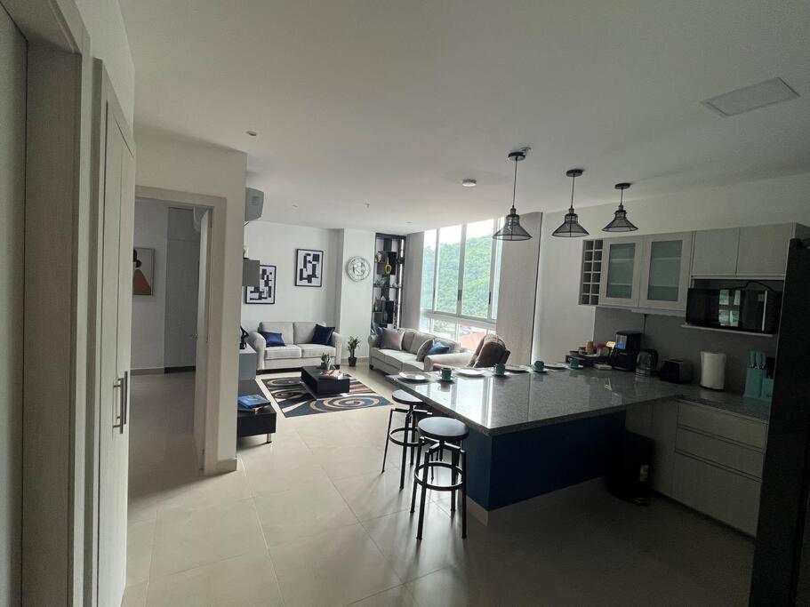 New Luxury Apartment With King - Size Bed Ceibos Guayaquil Exteriör bild